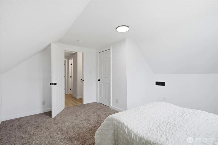 Property photo for 8407 Winona Street Sw, Lakewood photo 22