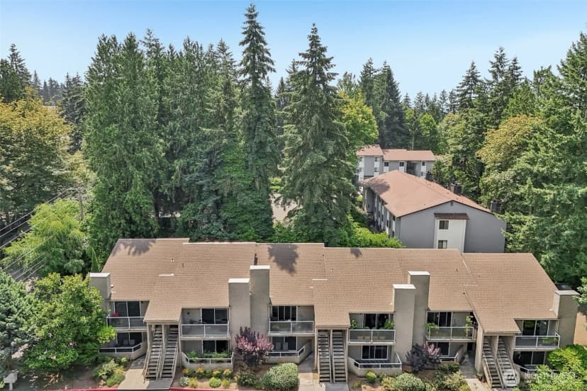 Property photo for 12037 100th Avenue Ne #103, Kirkland photo 25