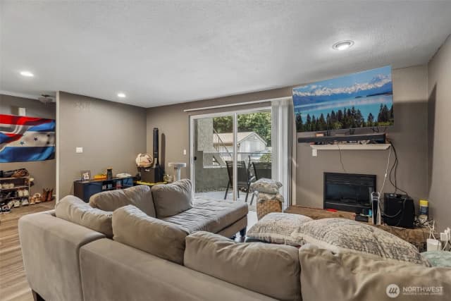 Property photo for 12037 100th Avenue Ne #103, Kirkland photo 5