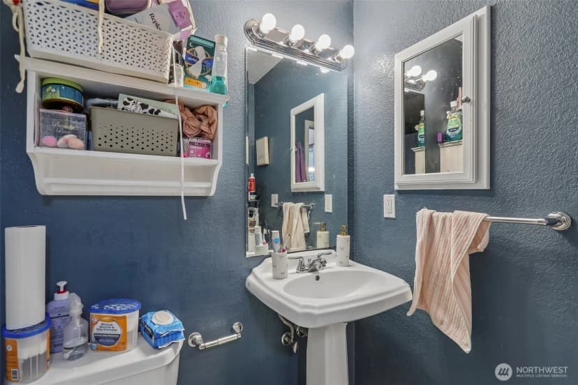 Property photo for 12037 100th Avenue Ne #103, Kirkland photo 30