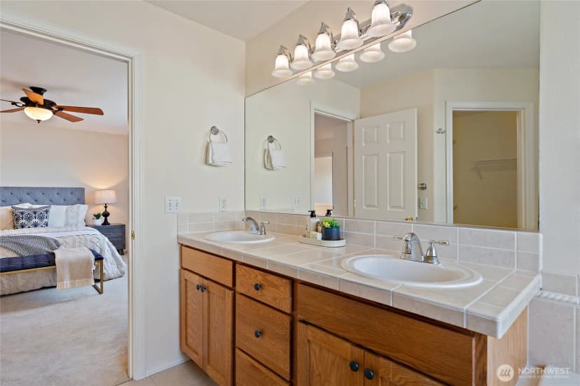 Property photo for 13235 124th Court Ne, Kirkland photo 32