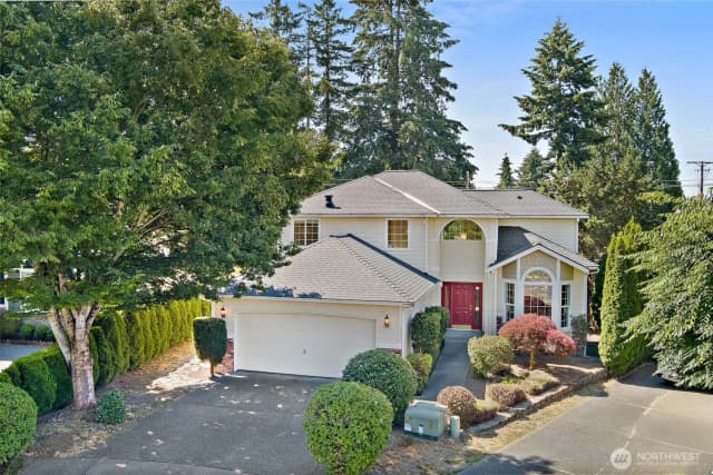 Property photo for 13235 124th Court Ne, Kirkland photo 2