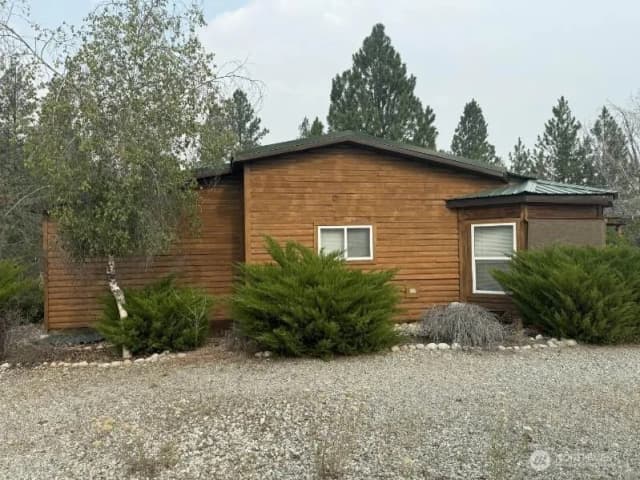 Property photo for 54 Tamarack Road, Tonasket photo 2