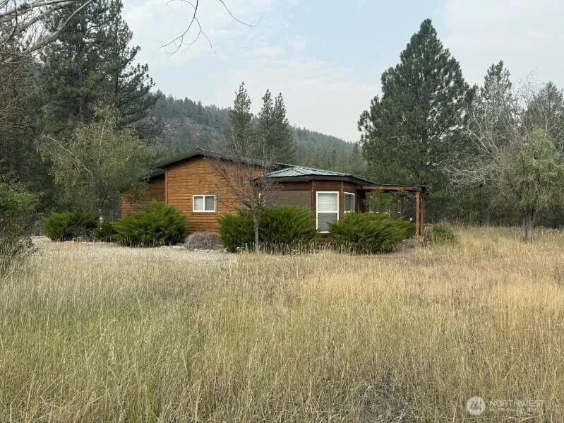 Property photo for 54 Tamarack Road, Tonasket photo 6