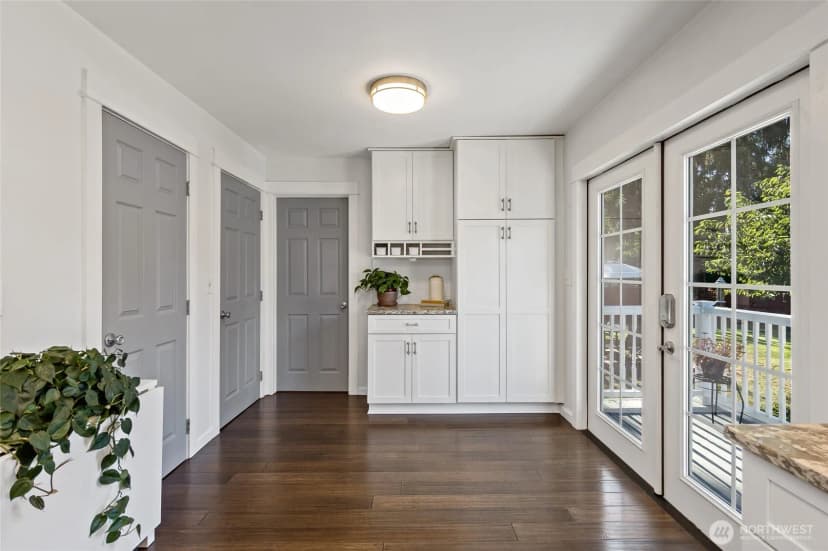 Property photo for 8105 44th Street W, University Place photo 16