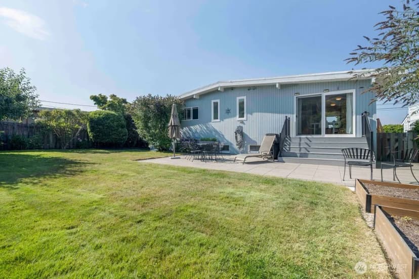 Property photo for 1010 Daley Street, Edmonds photo 22