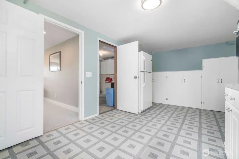 Property photo for 1010 Daley Street, Edmonds photo 19