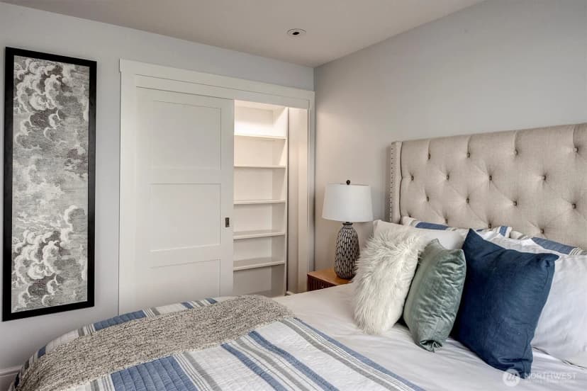 Property photo for 3717 Beach Drive Sw #207, Seattle photo 30