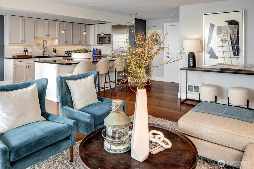 Property photo for 3717 Beach Drive Sw #207, Seattle photo 10