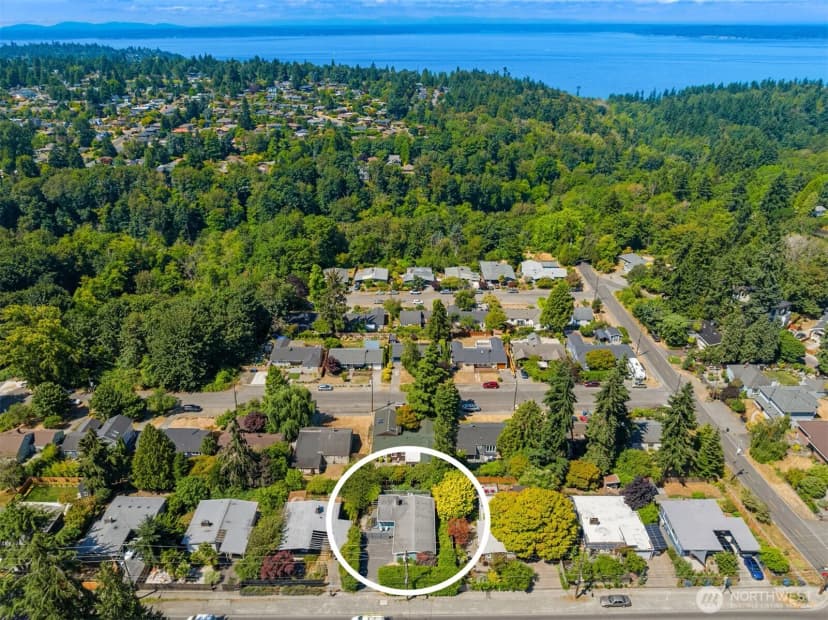 Property photo for 10737 3rd Avenue Nw, Seattle photo 31