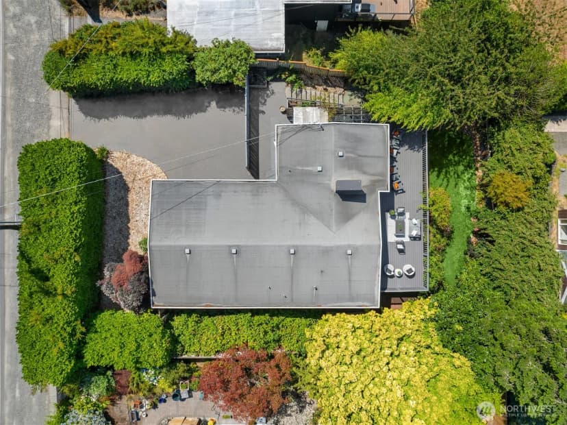 Property photo for 10737 3rd Avenue Nw, Seattle photo 29