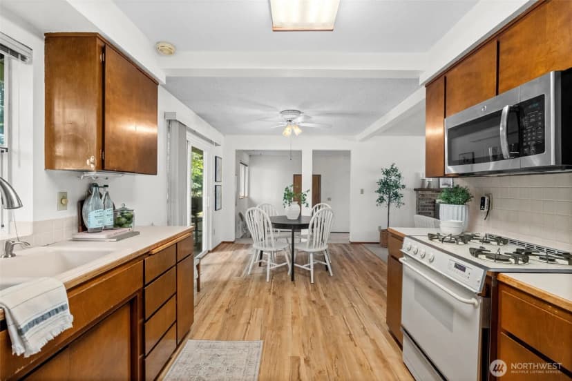 Property photo for 202 Fir Drive Nw, Gig Harbor photo 12