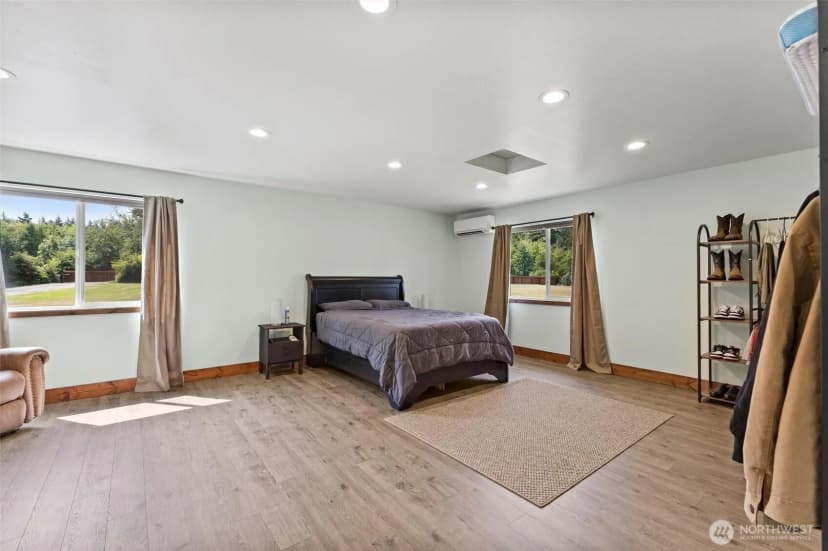 Property photo for 568 Wiltse Lane, Bellingham photo 19