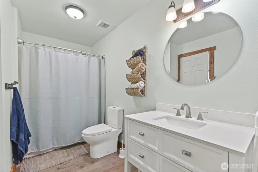 Property photo for 568 Wiltse Lane, Bellingham photo 16