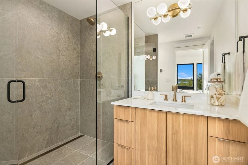 Property photo for 614 5th Avenue S #b102, Edmonds photo 19