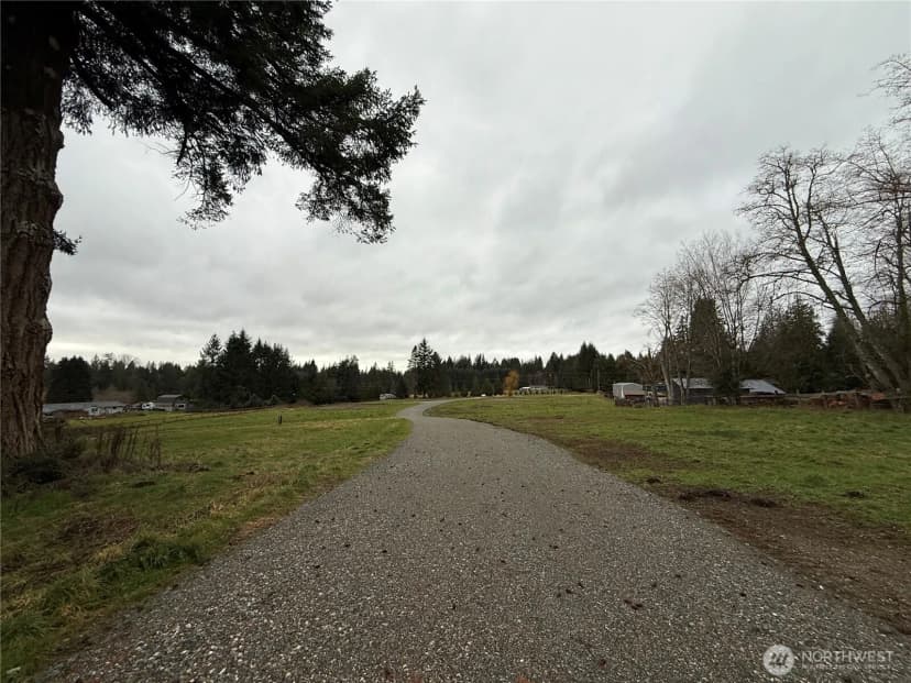 Property photo for 28915 3rd Avenue Ne, Stanwood photo 22