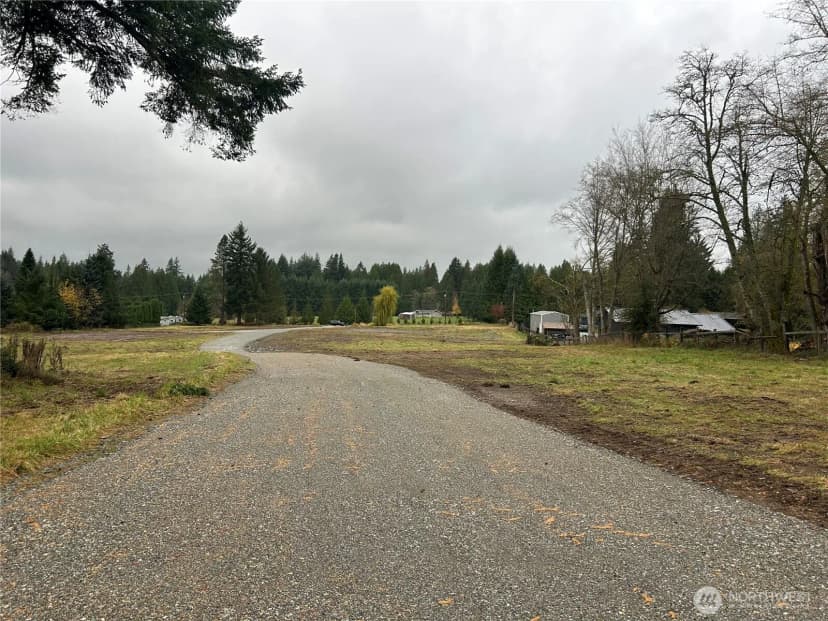 Property photo for 28915 3rd Avenue Ne, Stanwood photo 10