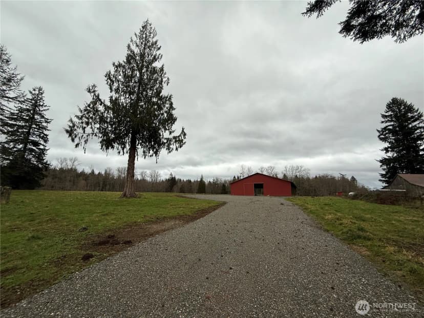 Property photo for 28915 3rd Avenue Ne, Stanwood photo 21