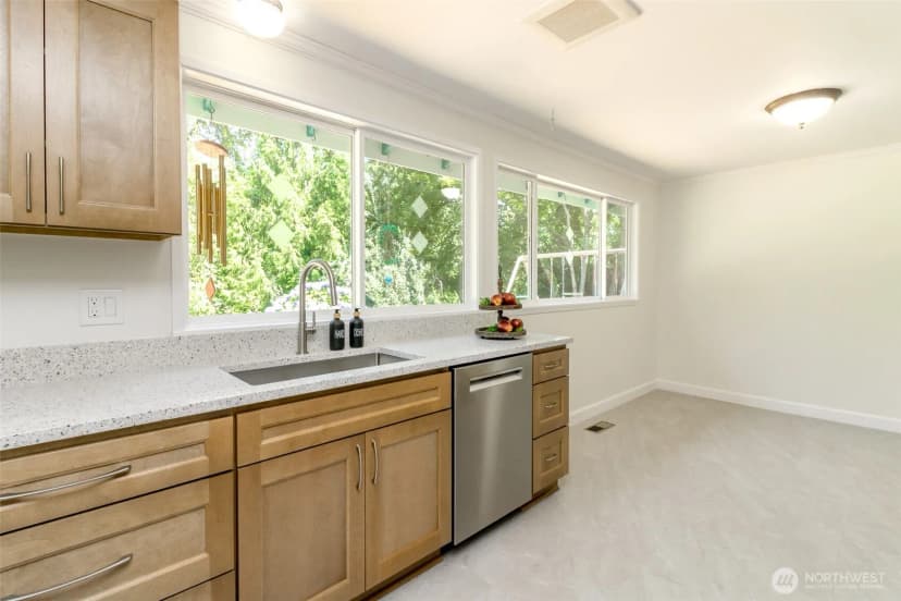 Property photo for 12416 Se 201st Place, Kent photo 11