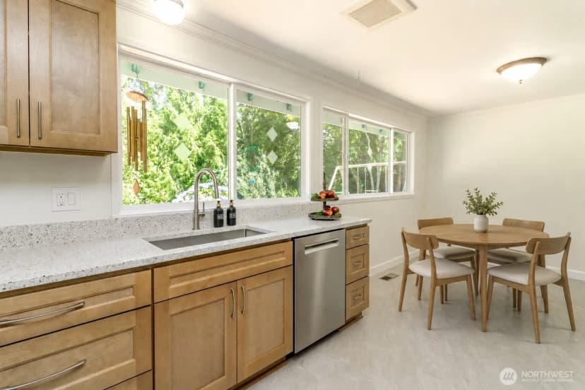 Property photo for 12416 Se 201st Place, Kent photo 12