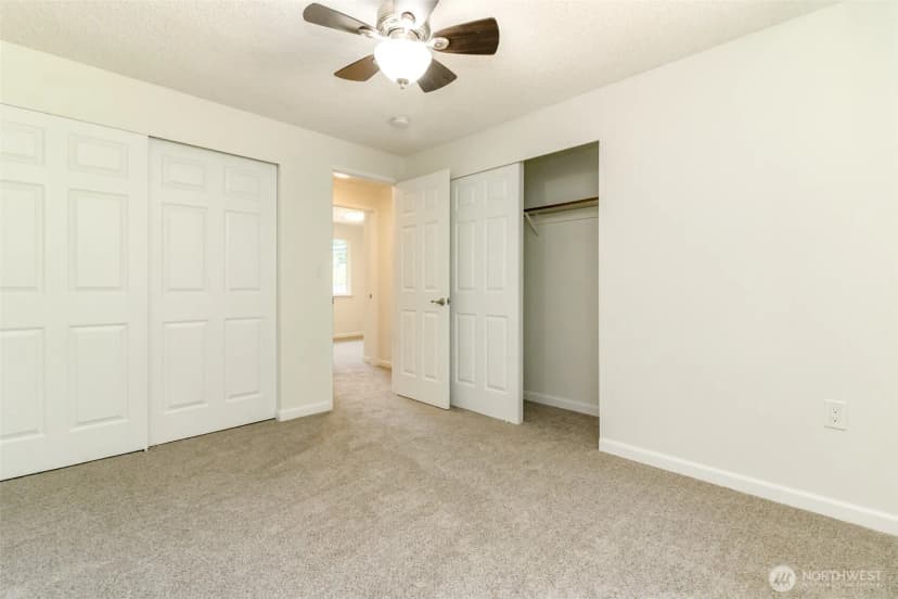 Property photo for 12416 Se 201st Place, Kent photo 17