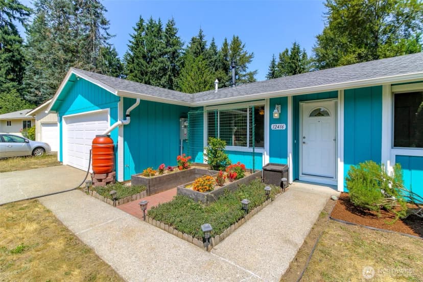 Property photo for 12416 Se 201st Place, Kent photo 2