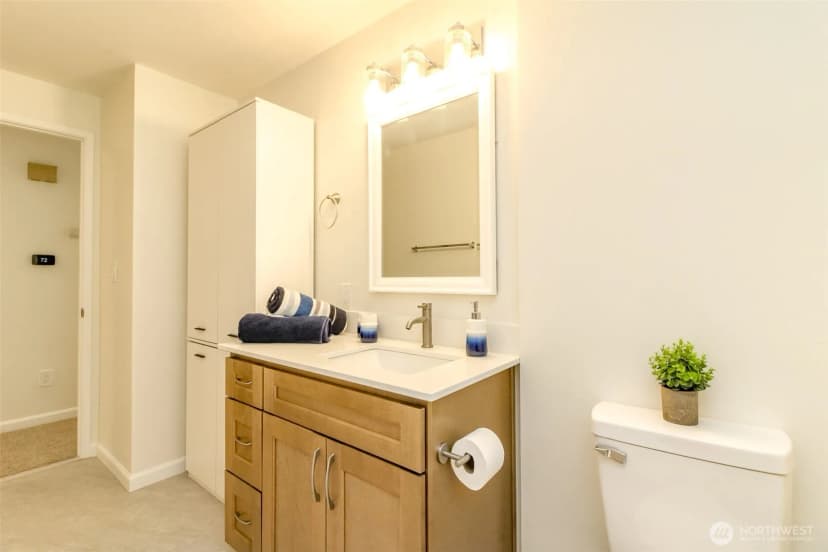 Property photo for 12416 Se 201st Place, Kent photo 15