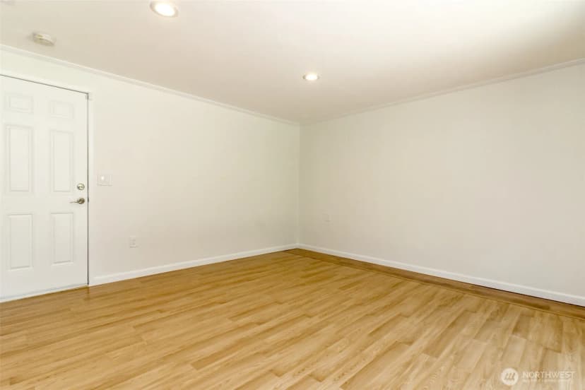 Property photo for 12416 Se 201st Place, Kent photo 24
