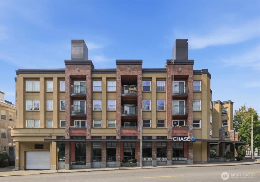 Property photo for 1417 Queen Anne Avenue N #303, Seattle photo 23