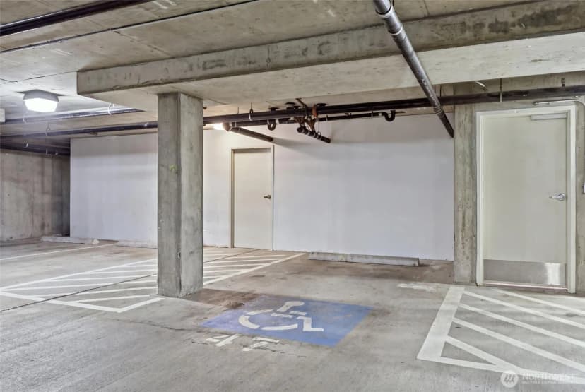Property photo for 1417 Queen Anne Avenue N #303, Seattle photo 26