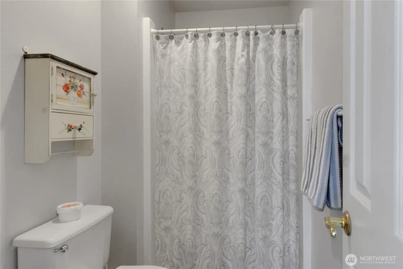 Property photo for 9821 344th Street S, Roy photo 22