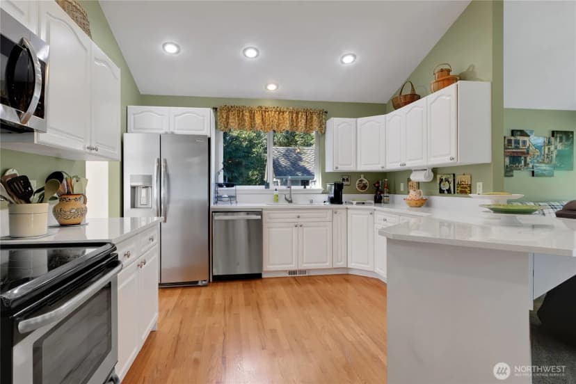 Property photo for 9821 344th Street S, Roy photo 13