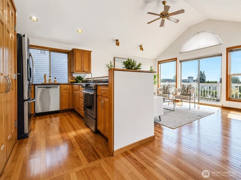 Property photo for 1630 2nd Street, Kirkland photo 14