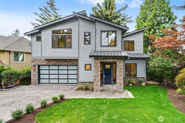 Property photo for 719 95th Avenue Ne, Bellevue