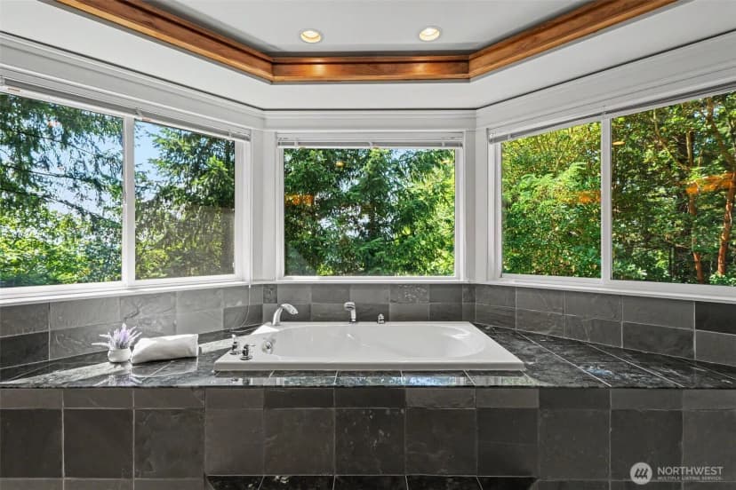 Property photo for 13128 Se Newport Way, Bellevue photo 23