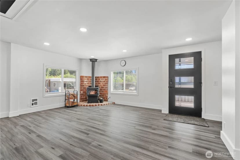 Property photo for 31108 3rd Avenue #327, Black Diamond photo 11