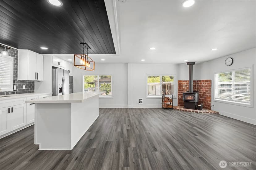 Property photo for 31108 3rd Avenue #327, Black Diamond photo 12