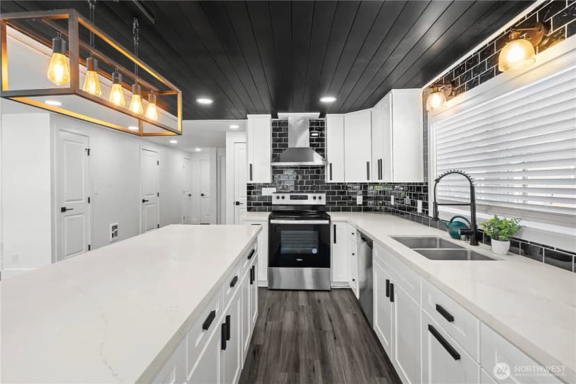 Property photo for 31108 3rd Avenue #327, Black Diamond photo 6