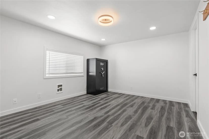 Property photo for 31108 3rd Avenue #327, Black Diamond photo 16