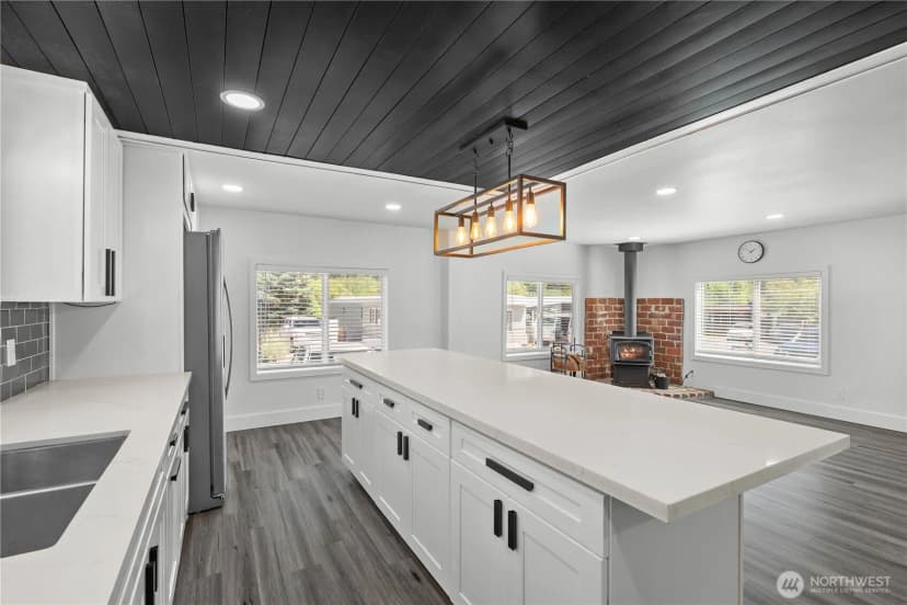 Property photo for 31108 3rd Avenue #327, Black Diamond photo 8