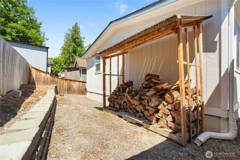 Property photo for 31108 3rd Avenue #327, Black Diamond photo 20