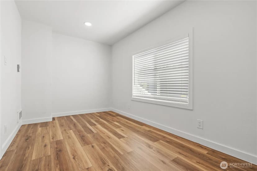 Property photo for 31108 3rd Avenue #327, Black Diamond photo 13