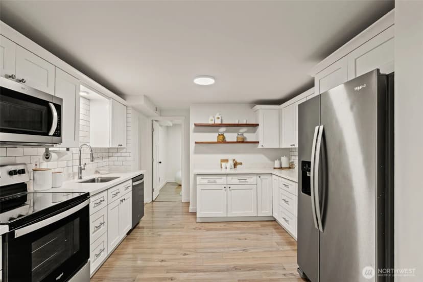 Property photo for 8456 6th Avenue Sw, Seattle photo 14