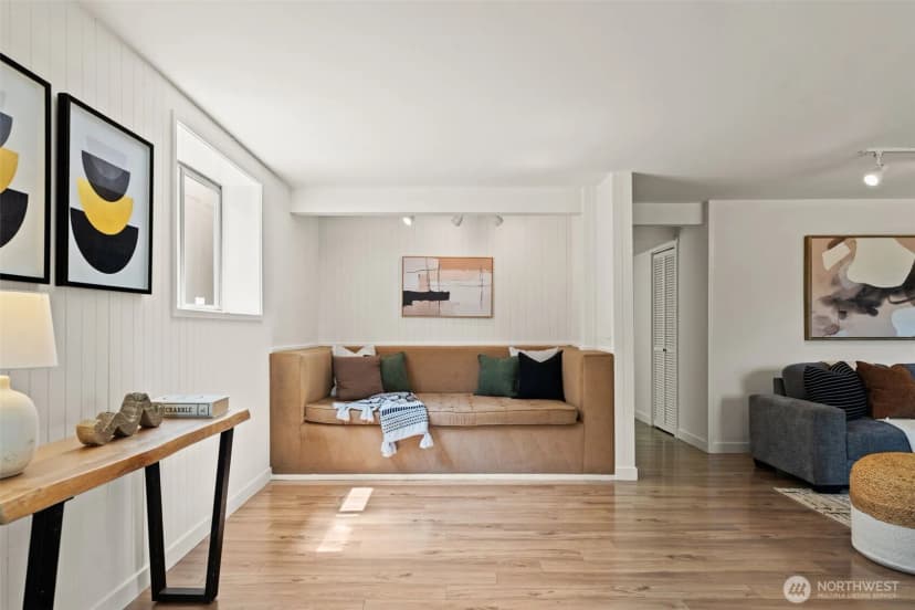 Property photo for 8456 6th Avenue Sw, Seattle photo 19