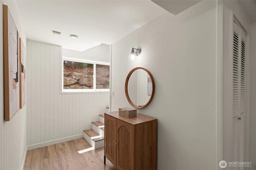 Property photo for 8456 6th Avenue Sw, Seattle photo 10