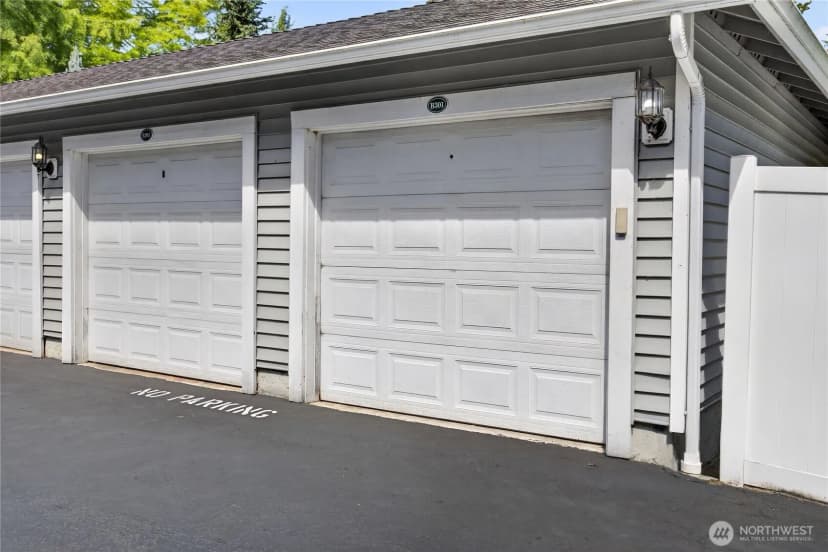 Property photo for 12712 Admiralty Way #b301, Everett photo 32