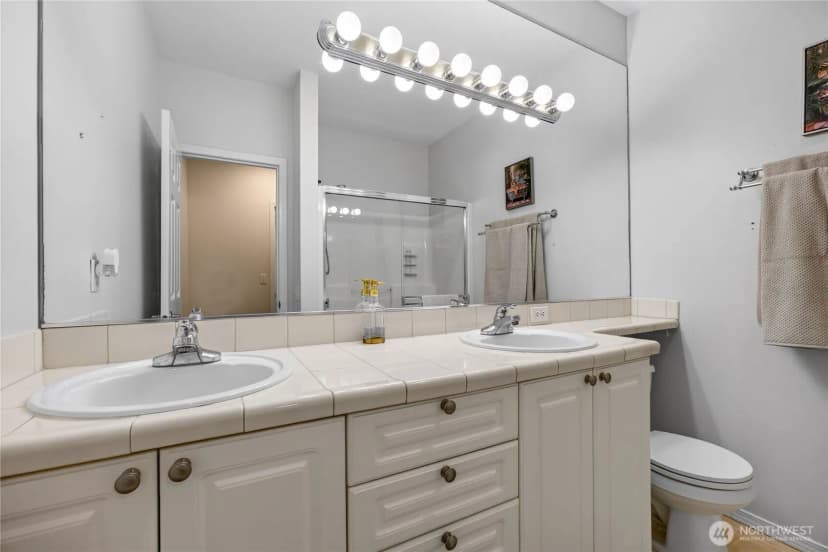 Property photo for 12712 Admiralty Way #b301, Everett photo 20