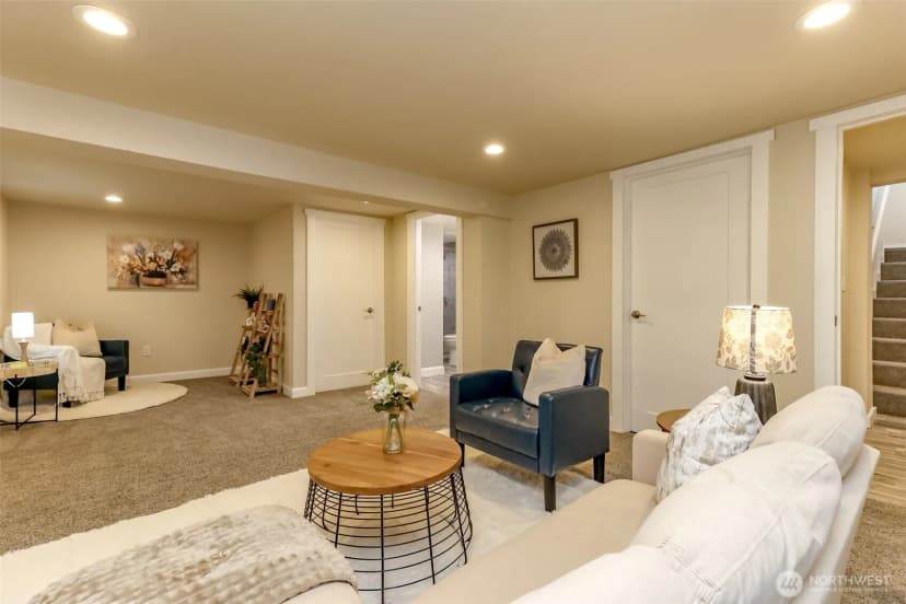 Property photo for 9810 119th Street Sw, Lakewood photo 33