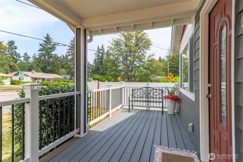 Property photo for 9810 119th Street Sw, Lakewood photo 7