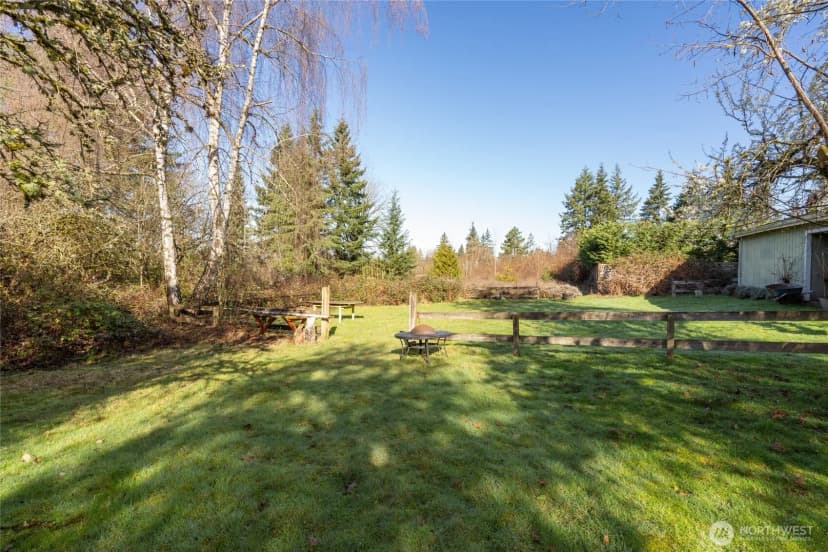 Property photo for 9406 Ne 32nd Street, Clyde Hill photo 5